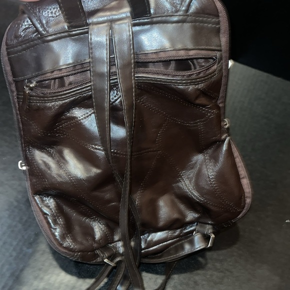 Vintage Brown Patch Leather Backpack - Picture 6 of 6